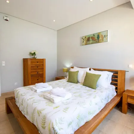 Casa Ana Superbly Renovated With Heated Private Holiday home *