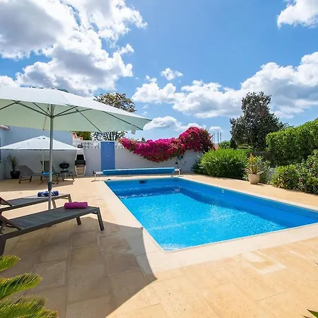 Casa Ana Superbly Renovated With Heated Private Holiday home