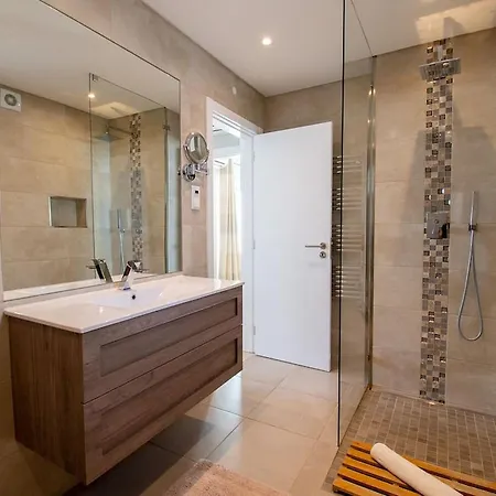 Сasa de vacaciones Casa Ana Superbly Renovated With Heated Private Carvoeiro (Lagoa)