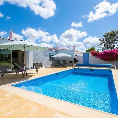 Сasa de vacaciones Casa Ana Superbly Renovated With Heated Private Carvoeiro (Lagoa)