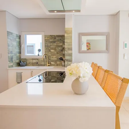 Hébergement de vacances Casa Ana Superbly Renovated With Heated Private *